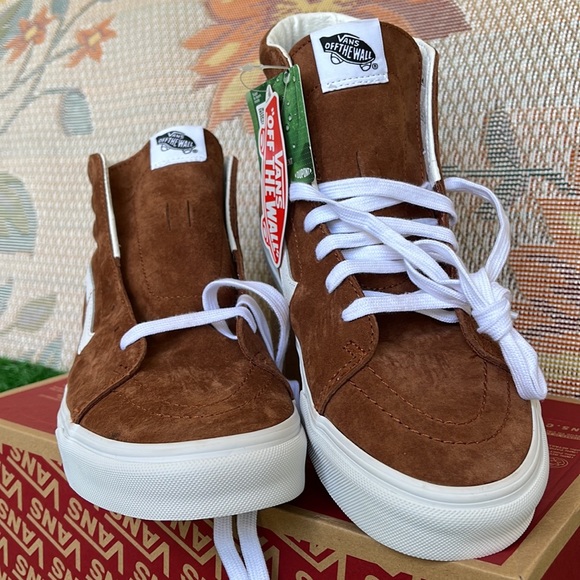 Vans Men’s Sk8-Hi
Pig Suede Tortoise Shell
VN0A7Q5N1RE
Sneakers - Picture 7 of 16